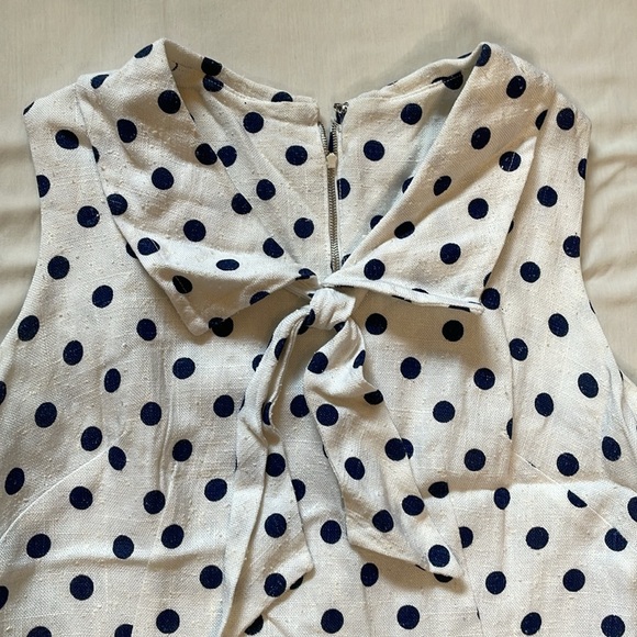 1960-70’s Vintage White Linen Day Dress with Navy Blue Polkadots - Picture 2 of 6